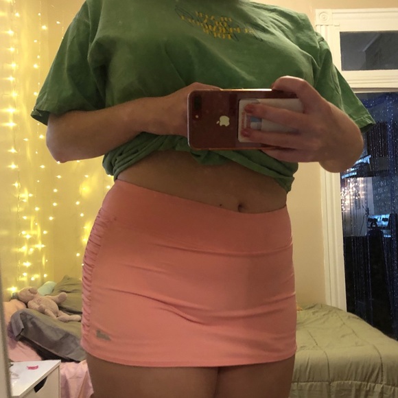 Pink athletic skirt with build in shorts - Picture 2 of 2